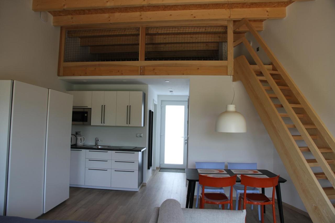 Apartmany Hluboka Nad Vltavou S Vyhledem Na Zamek Bagian luar foto