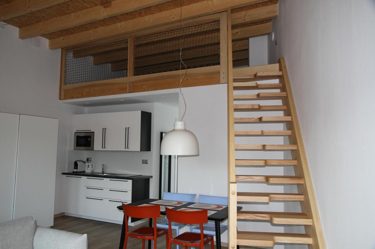 Apartmany Hluboka Nad Vltavou S Vyhledem Na Zamek Bagian luar foto