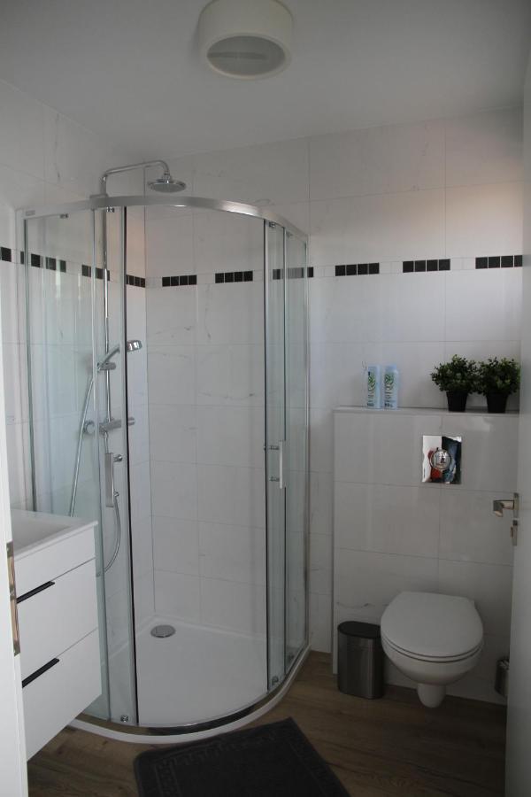 Apartmany Hluboka Nad Vltavou S Vyhledem Na Zamek Bagian luar foto